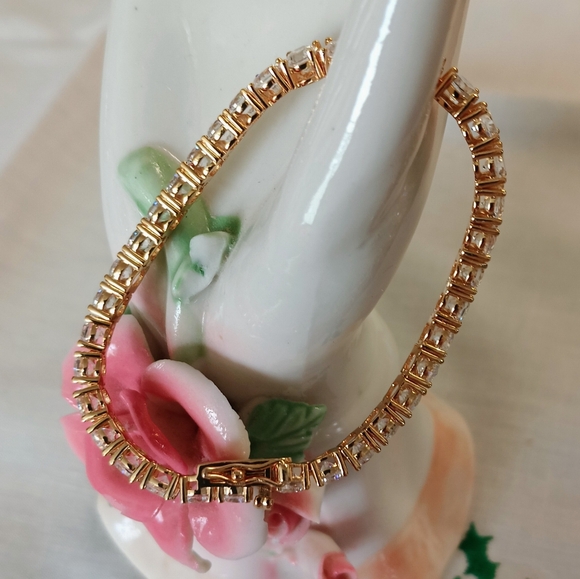 NWOT Gorgeous Gold Plated 4mm CZ Tennis Bracelet (6") - Picture 3 of 16
